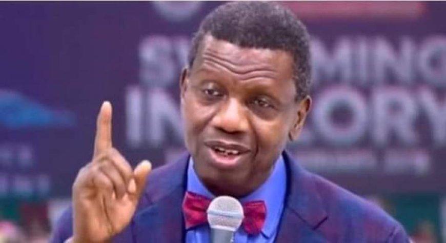 Pastor Adeboye Forecasts a Miraculous Comeback: Naira More Powerful Than Dollar