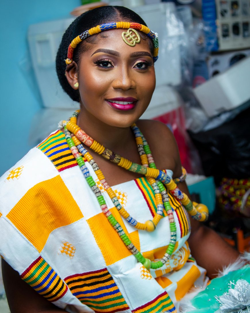 Ghana's Kente Cloth: Symbolism and Modern Fashion