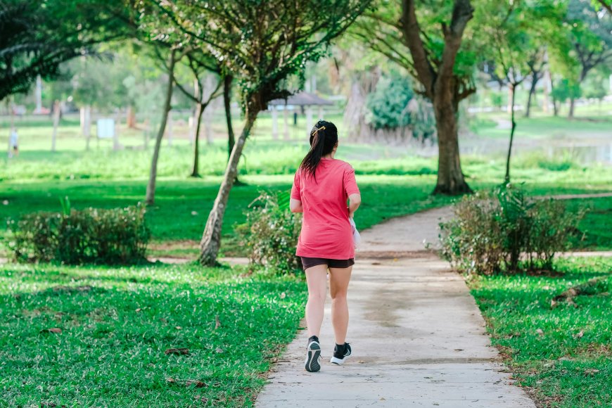 The Benefits of Taking a 10-Minute Walk Daily